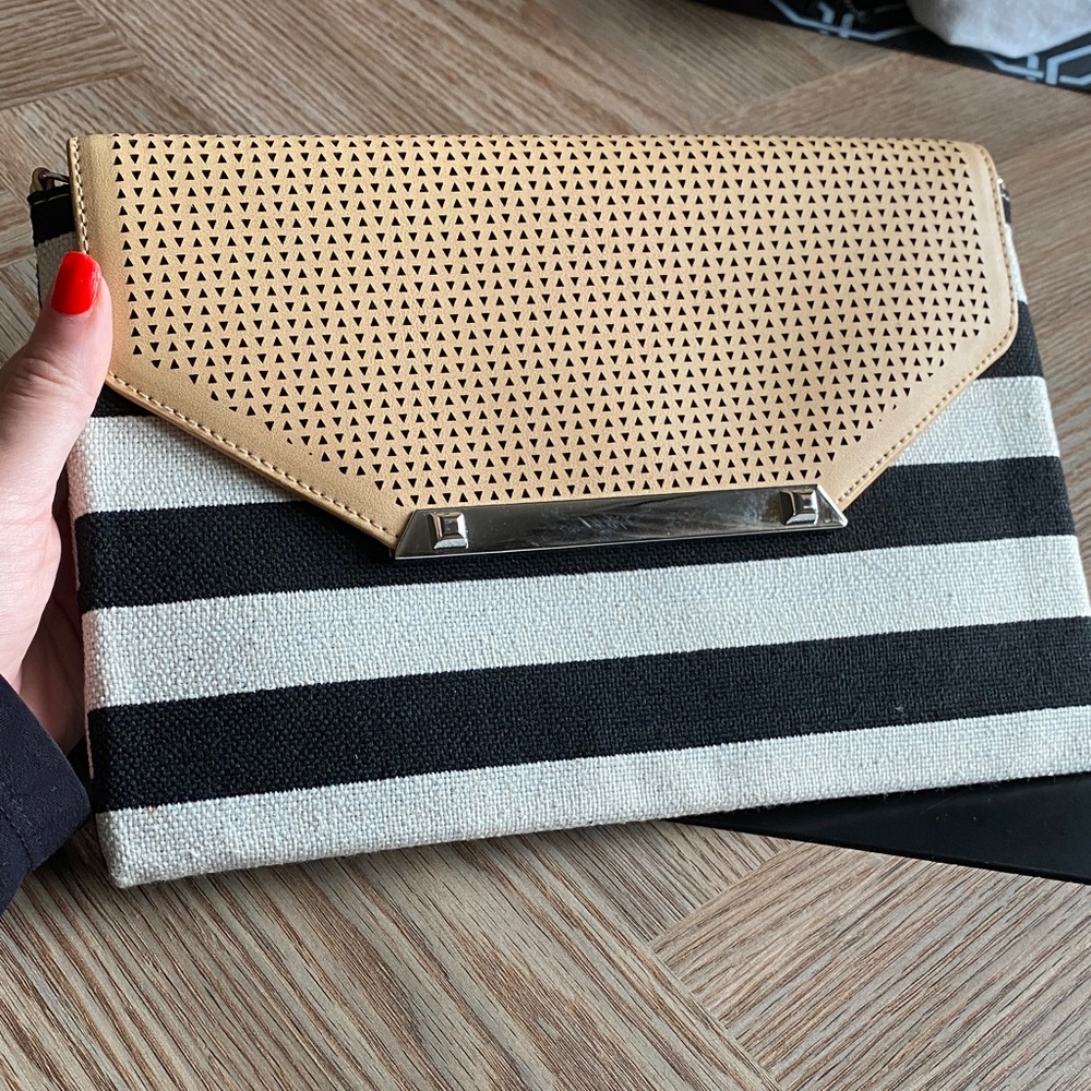 Stella & Dot Black and Cream Striped Clutch